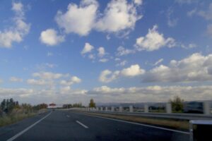 高速道路の無料区間が全国各地で増えている理由