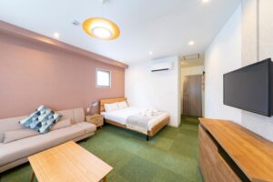 ホテルのNHK受信料は1部屋ごと契約が必要だった