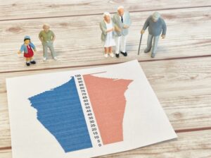 日本人の平均寿命が延びたのは健康だからではない