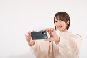 忍者カメラは他アプリに半透明シャッターが表示