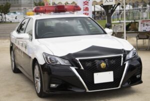 交通違反取り締まり危険度が高いパトカーの判別法方法