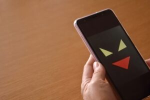 ボイスレコーダーアプリを「盗聴器」化する使い方