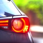 ウインカーの出し方を間違えると交通違反になる？