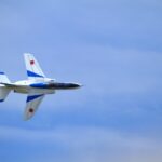 ブルーインパルスのスモークが右にズレてる理由